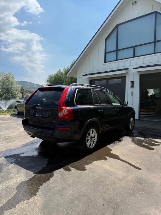 Volvo XC90 - Image 2 of 5