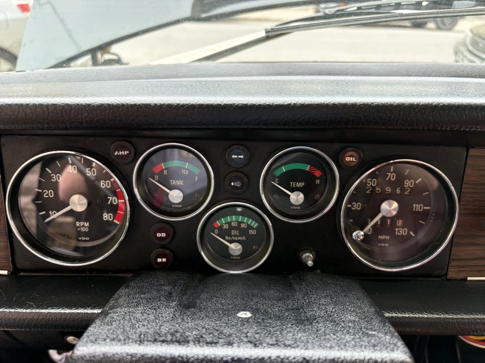 1970 Volvo 200 Series - Image 10 of 24