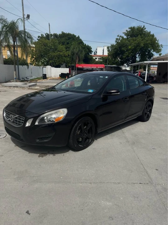 Volvo S60 - Image 9 of 10