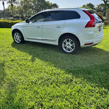 2016 Volvo XC60 T5 Premiere