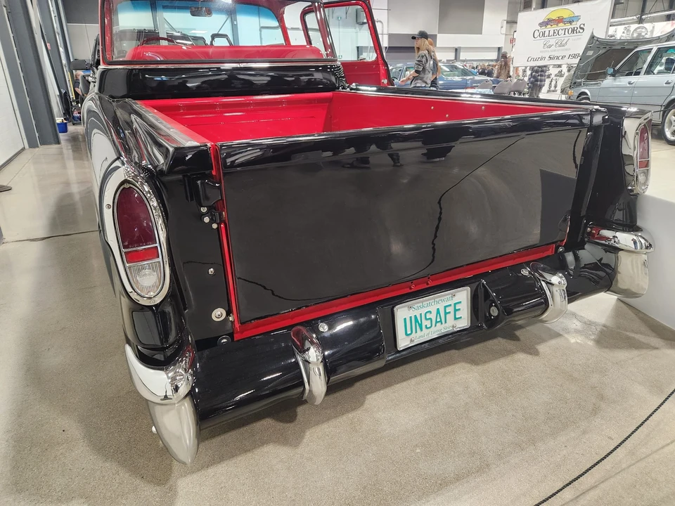 1958 Chevrolet Task Force - Image 27 of 31