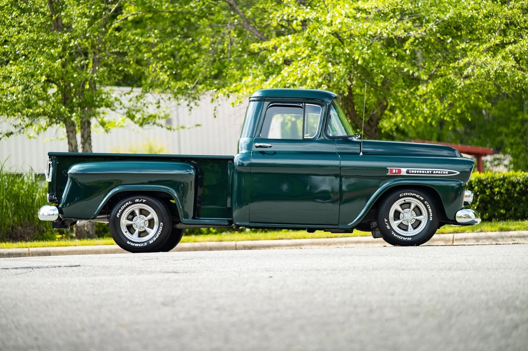 1958 Chevrolet Task Force - Image 15 of 31