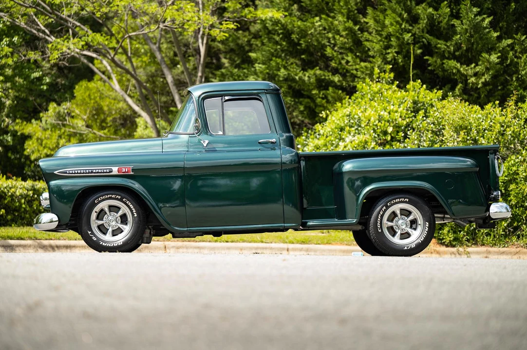 1958 Chevrolet Task Force - Image 30 of 31