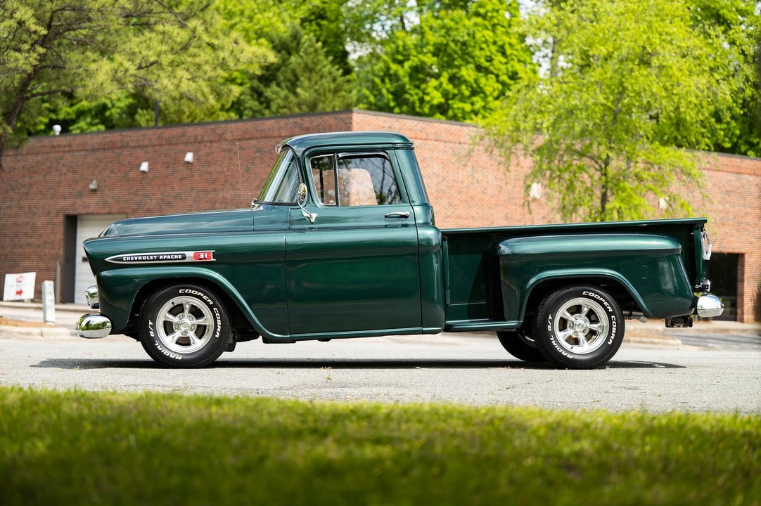 1958 Chevrolet Task Force - Image 29 of 31