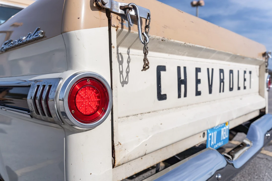 1959 Chevrolet Task Force - Image 20 of 31