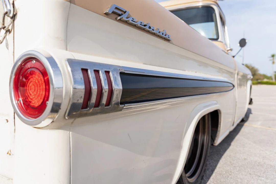 1959 Chevrolet Task Force - Image 26 of 31