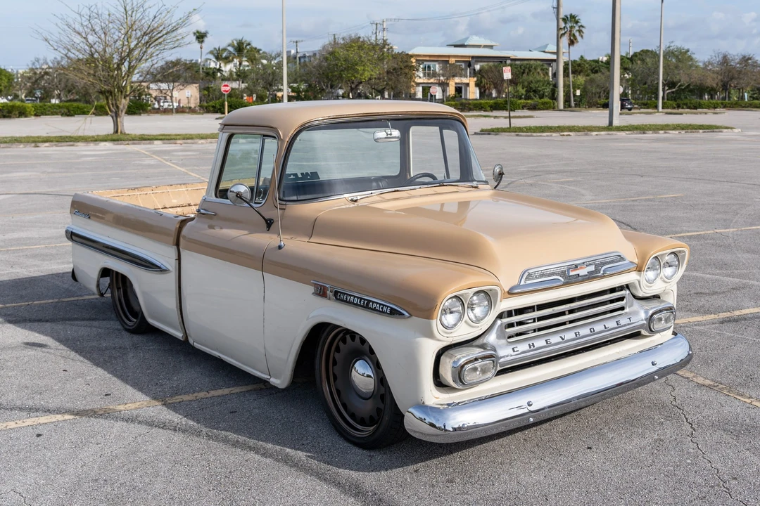 1959 Chevrolet Task Force - Image 4 of 31