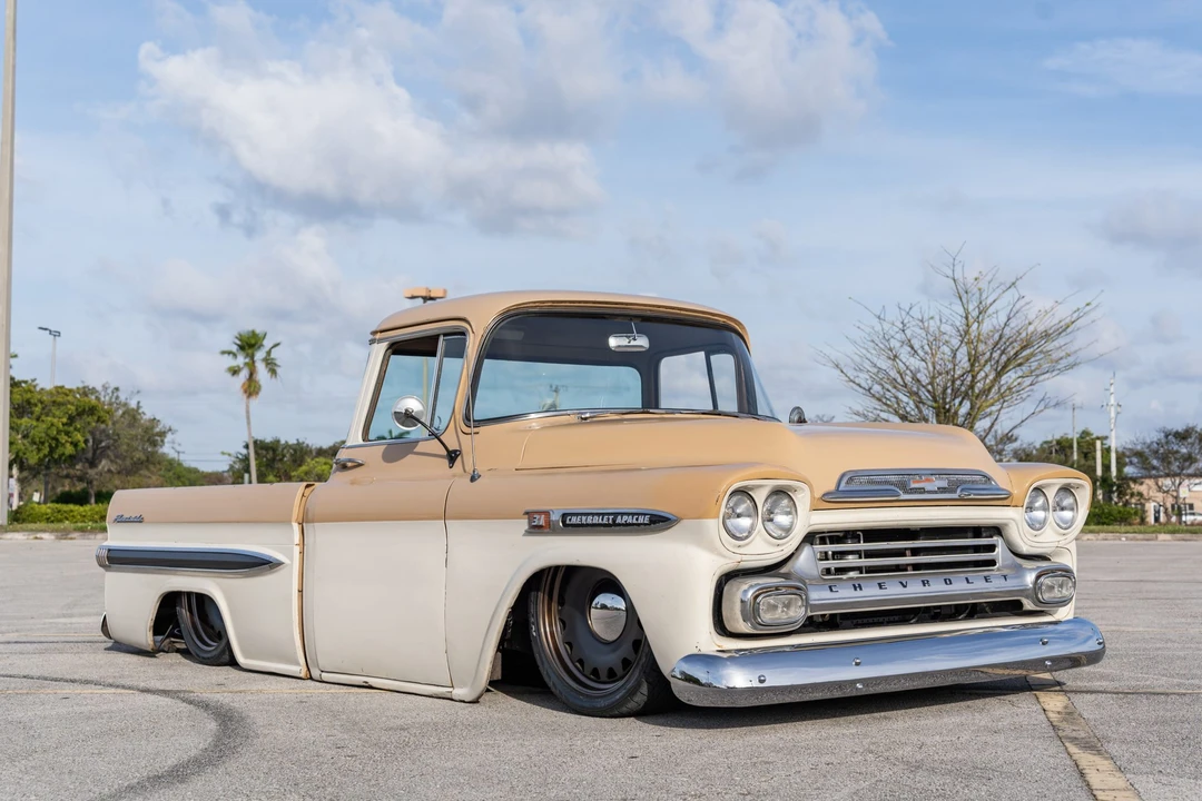 1959 Chevrolet Task Force - Image 10 of 31