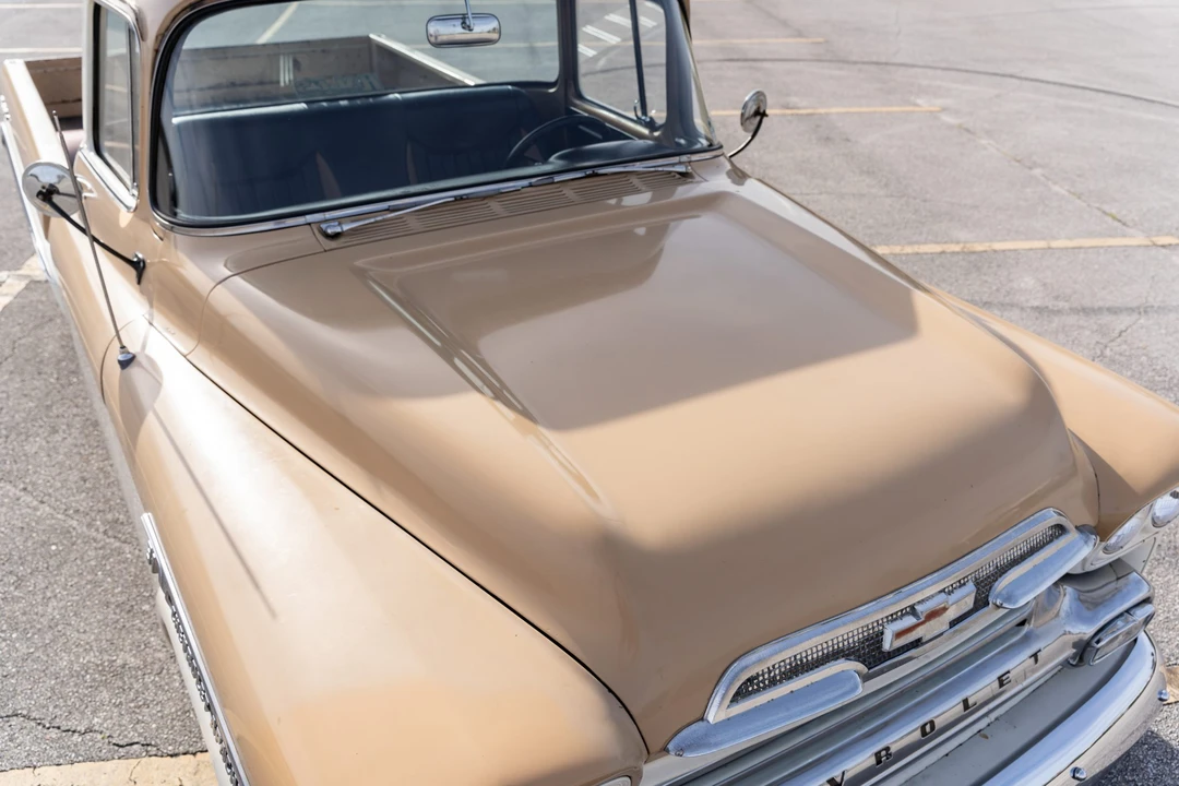 1959 Chevrolet Task Force - Image 22 of 31
