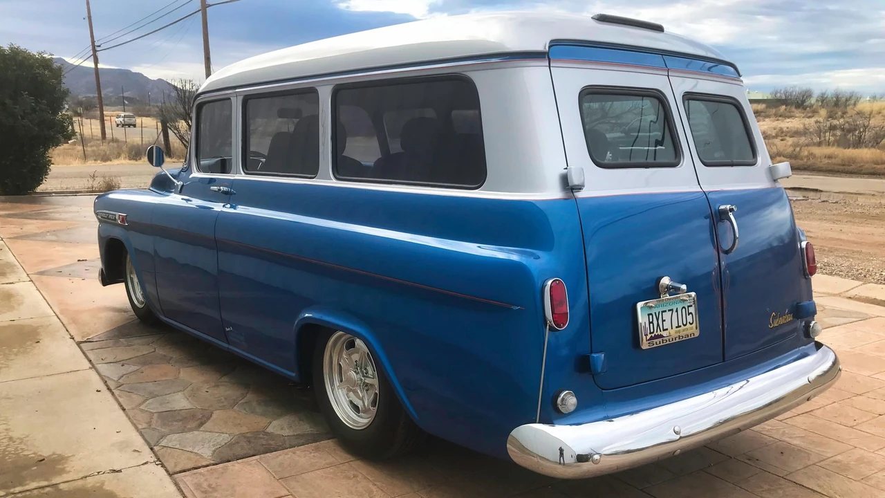 1959 Chevrolet Suburban 4th Gen - Image 15 of 31