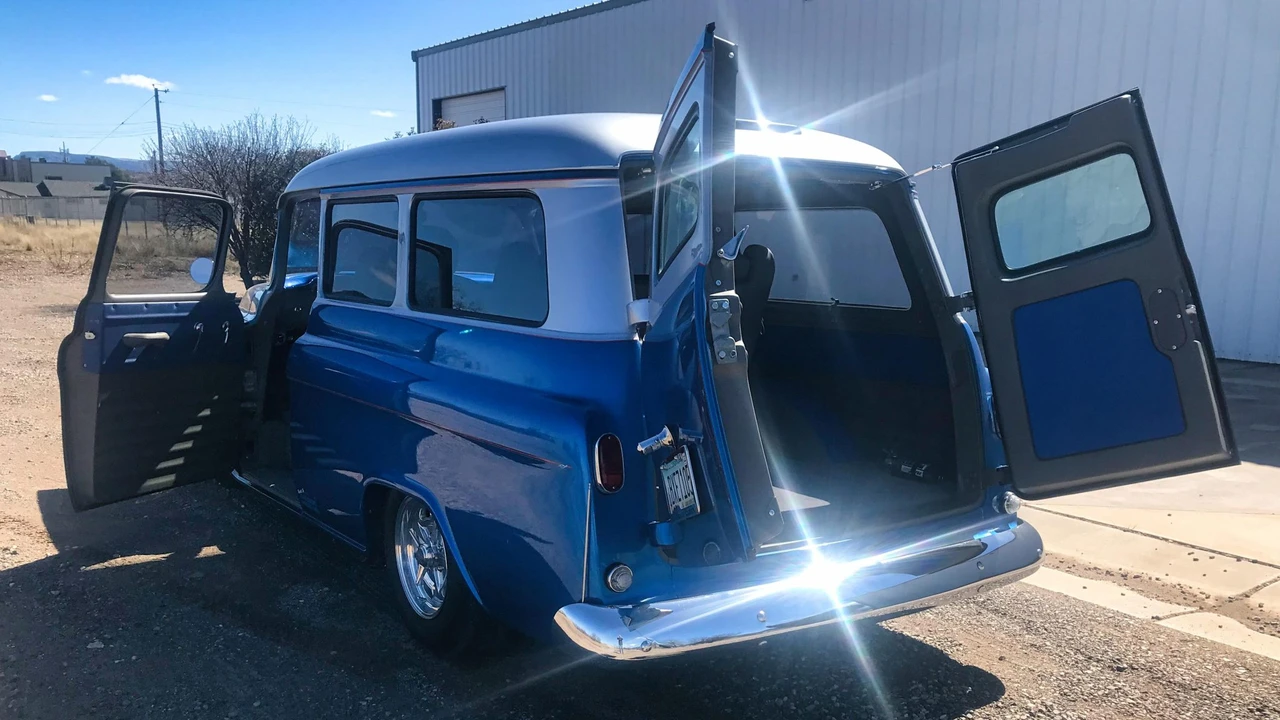 1959 Chevrolet Suburban 4th Gen - Image 19 of 31