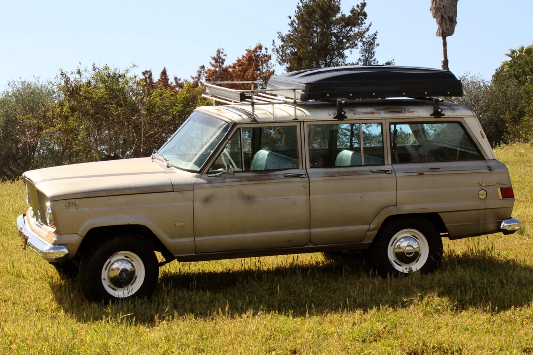 1964 Jeep SJ Wagoneer - Image 10 of 31