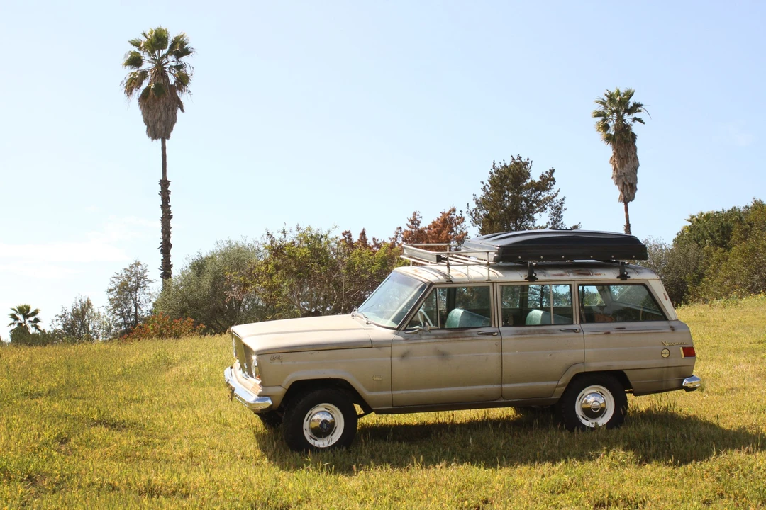 1964 Jeep SJ Wagoneer - Image 9 of 31