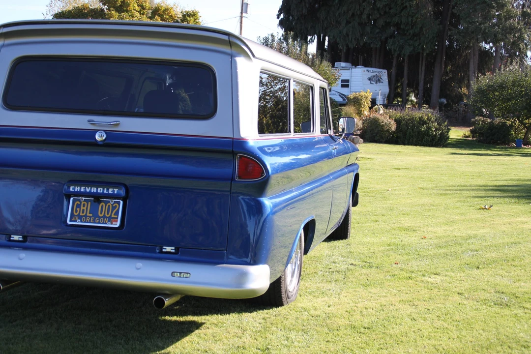 1965 Chevrolet Suburban 5th Gen - Image 17 of 31