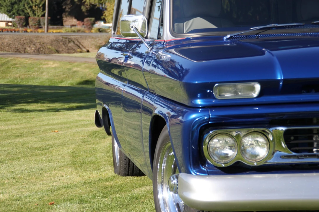 1965 Chevrolet Suburban 5th Gen - Image 19 of 31