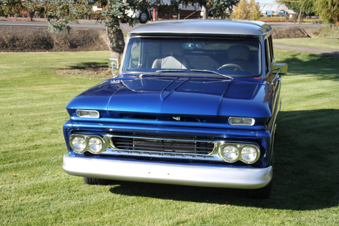 1965 Chevrolet Suburban 5th Gen - Image 9 of 31