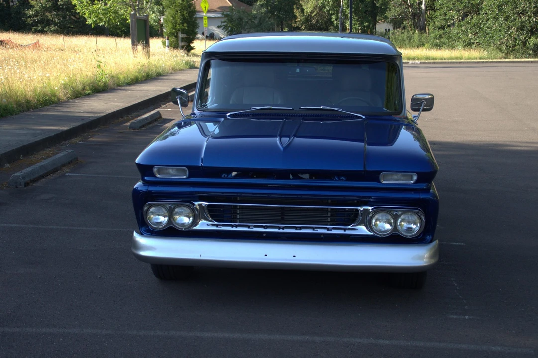 1965 Chevrolet Suburban 5th Gen - Image 8 of 31