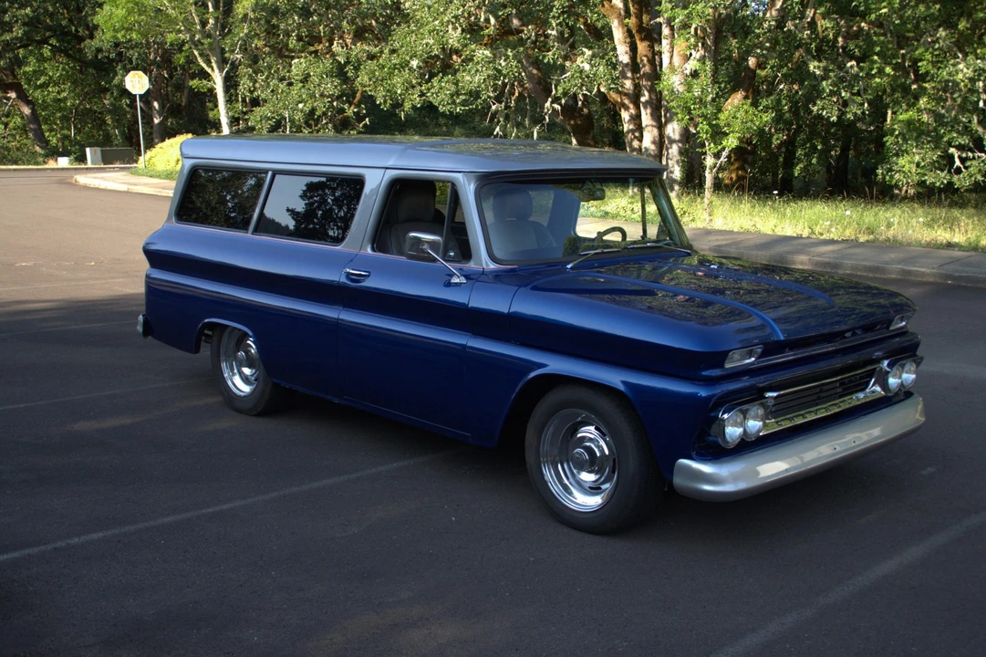 1965 Chevrolet Suburban 5th Gen - Image 7 of 31