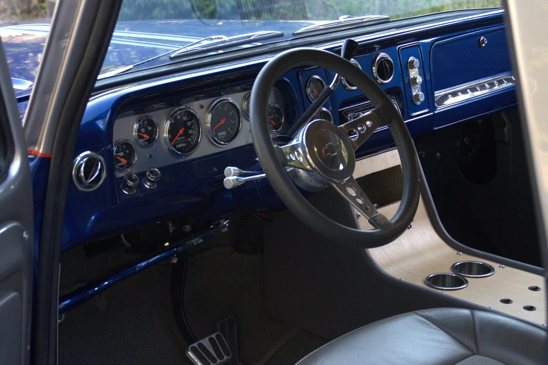 1965 Chevrolet Suburban 5th Gen - Image 29 of 31
