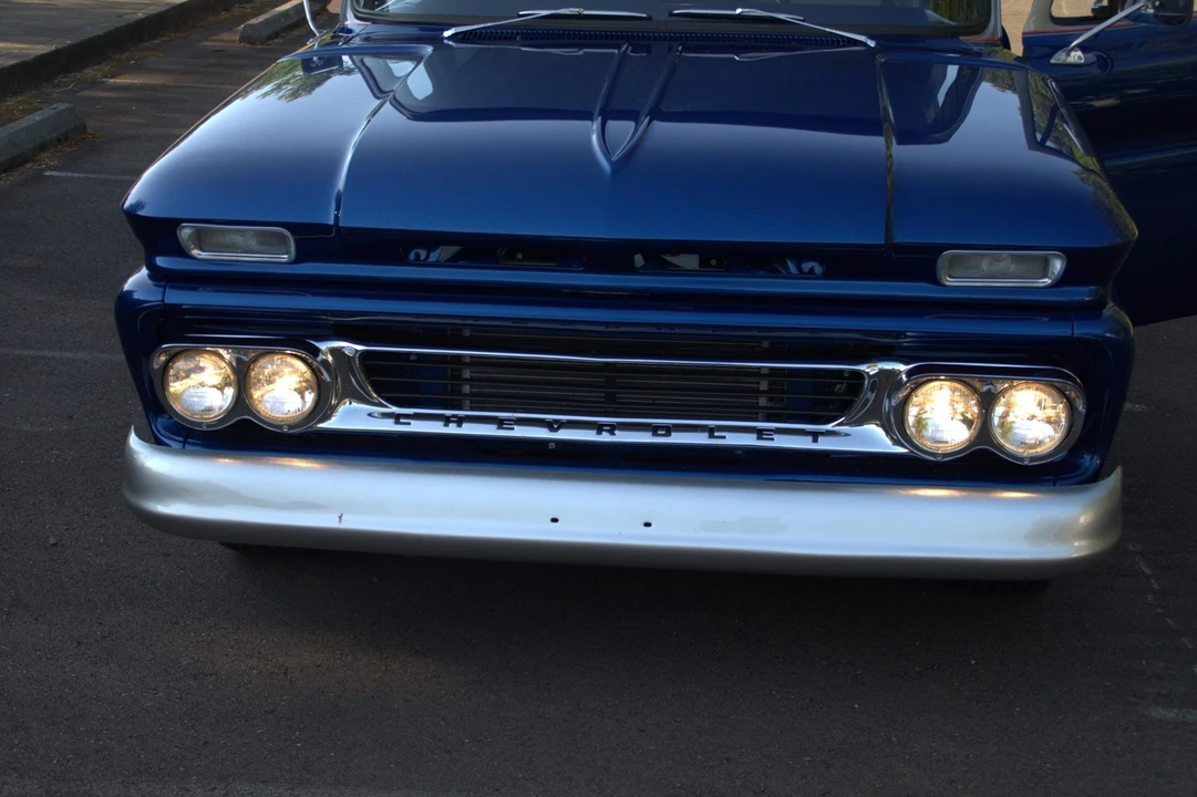 1965 Chevrolet Suburban 5th Gen - Image 20 of 31