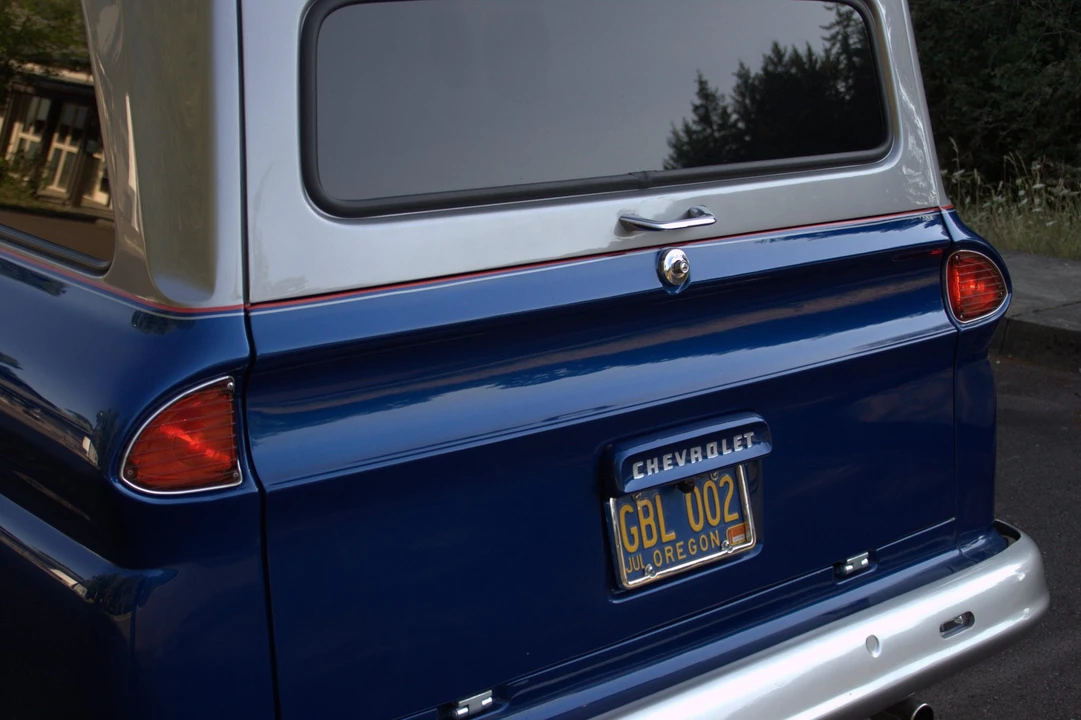 1965 Chevrolet Suburban 5th Gen - Image 23 of 31