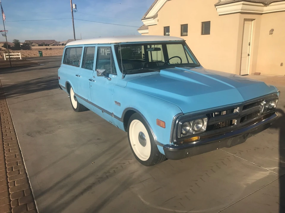 1968 GMC Suburban 6th Gen - Image 22 of 31