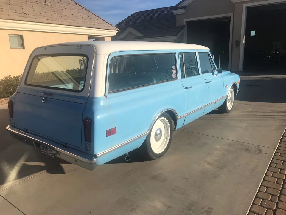 1968 GMC Suburban 6th Gen - Image 25 of 31