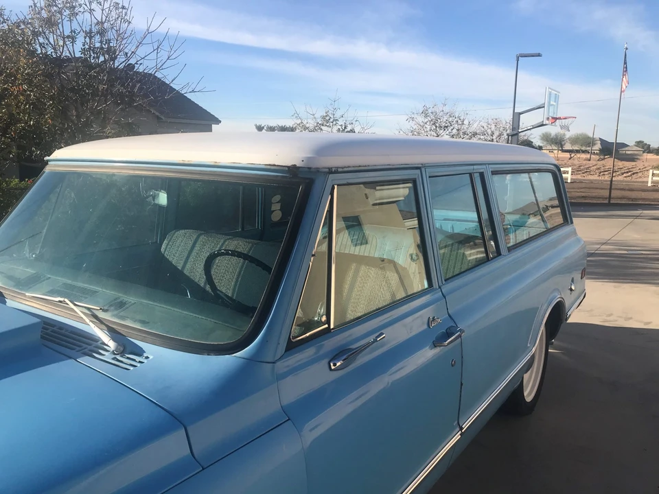 1968 GMC Suburban 6th Gen - Image 18 of 31