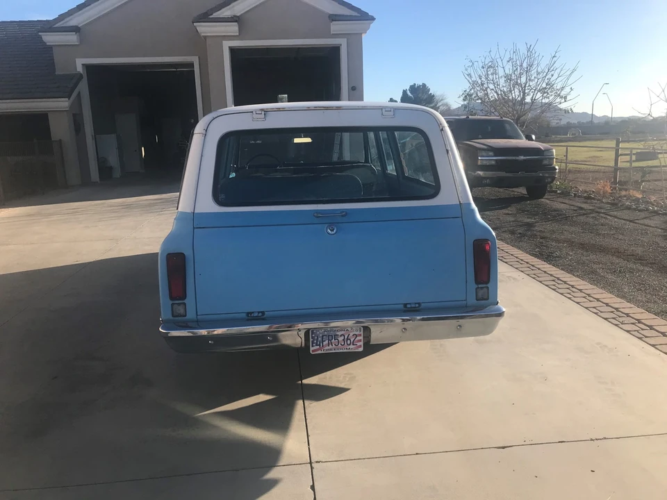 1968 GMC Suburban 6th Gen - Image 26 of 31
