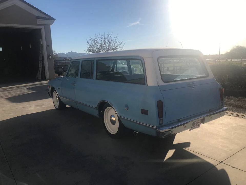 1968 GMC Suburban 6th Gen - Image 27 of 31