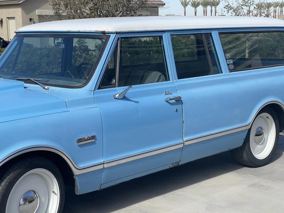 1968 GMC Suburban 6th Gen - Image 30 of 31
