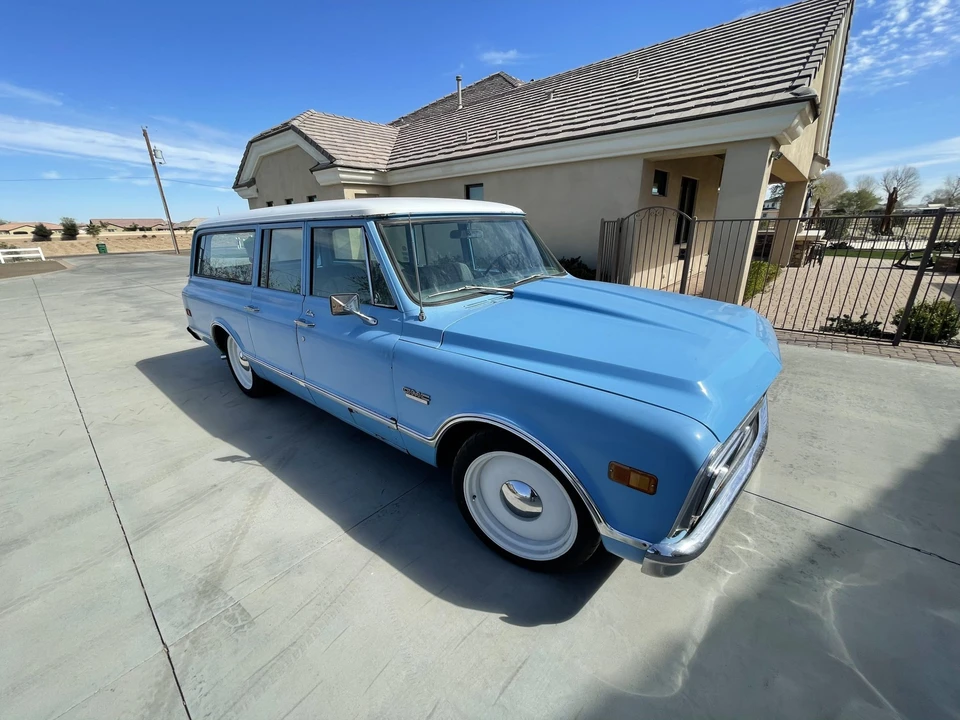 1968 GMC Suburban 6th Gen - Image 7 of 31