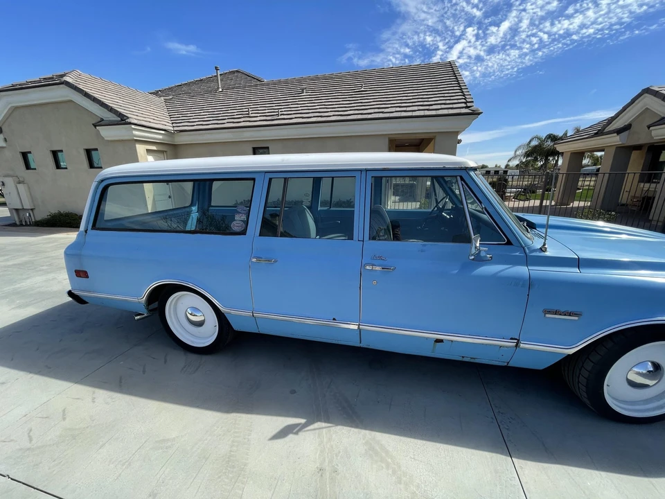 1968 GMC Suburban 6th Gen - Image 8 of 31