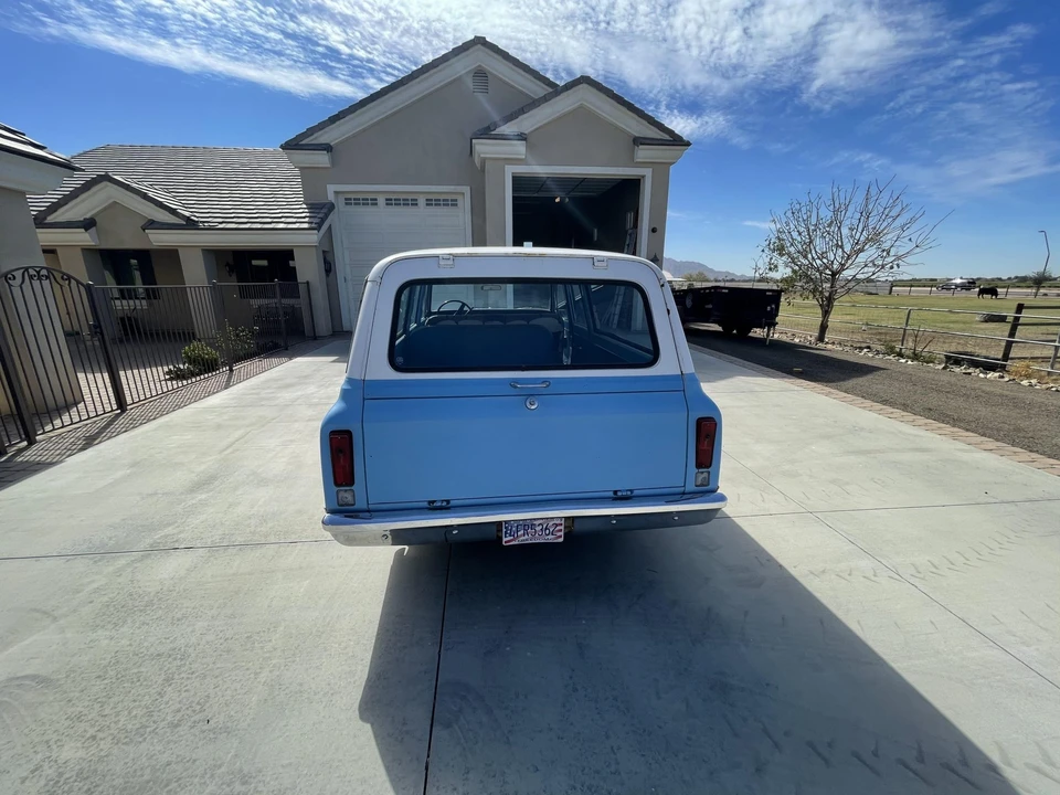 1968 GMC Suburban 6th Gen - Image 13 of 31