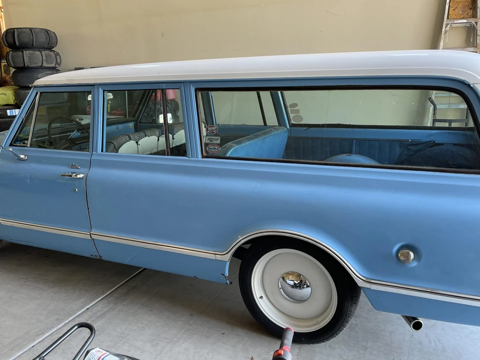1968 GMC Suburban 6th Gen - Image 28 of 31