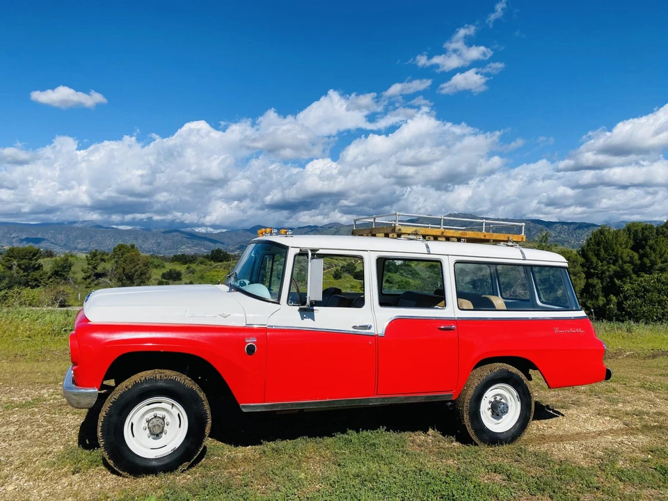 1968 International Harvester Travelall - Image 11 of 31