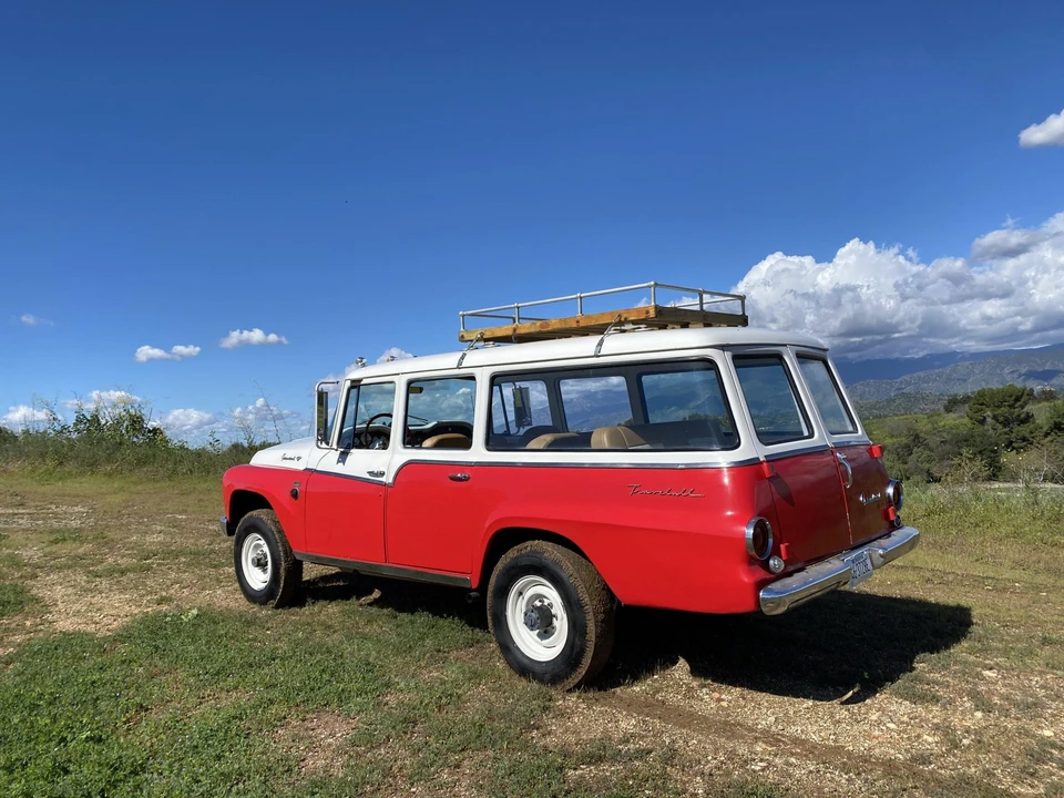 1968 International Harvester Travelall - Image 16 of 31