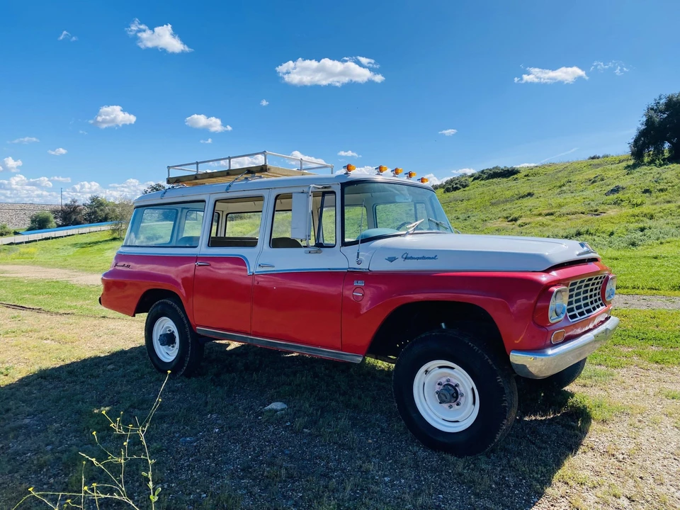 1968 International Harvester Travelall - Image 23 of 31