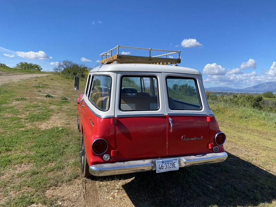 1968 International Harvester Travelall - Image 19 of 31