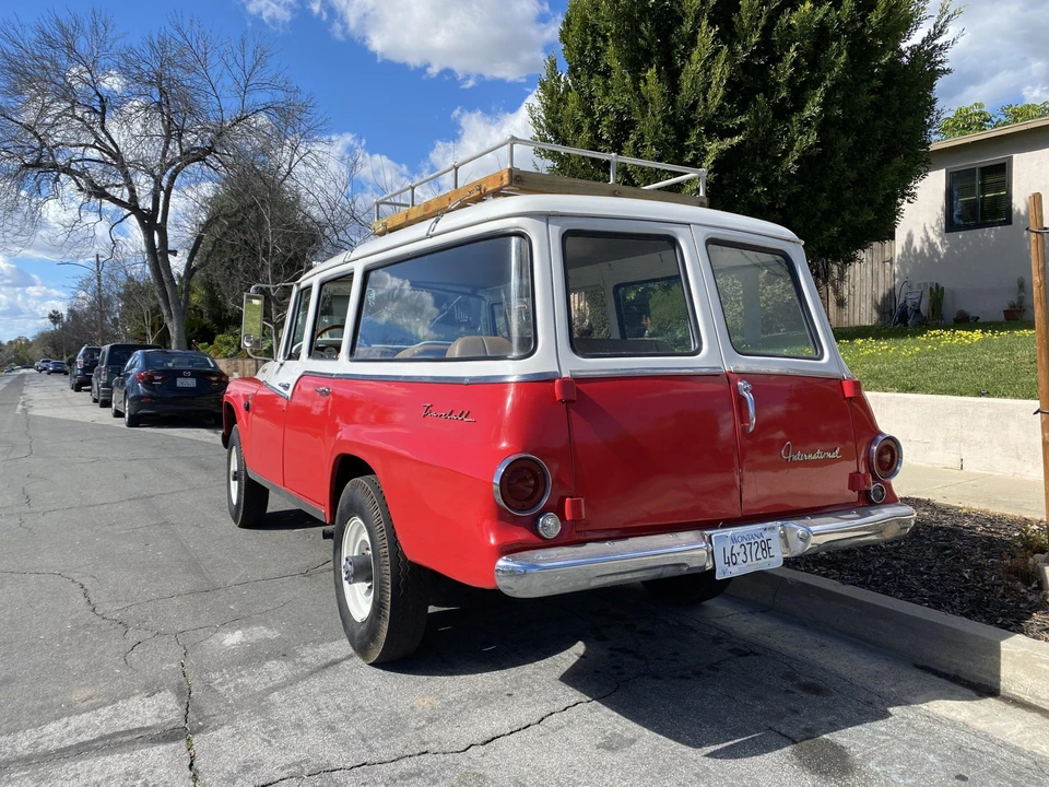 1968 International Harvester Travelall - Image 30 of 31