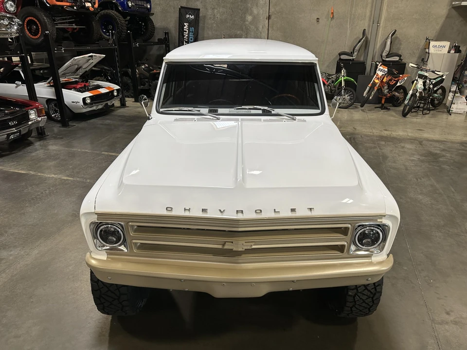 1969 Chevrolet Suburban 6th Gen - Image 25 of 31