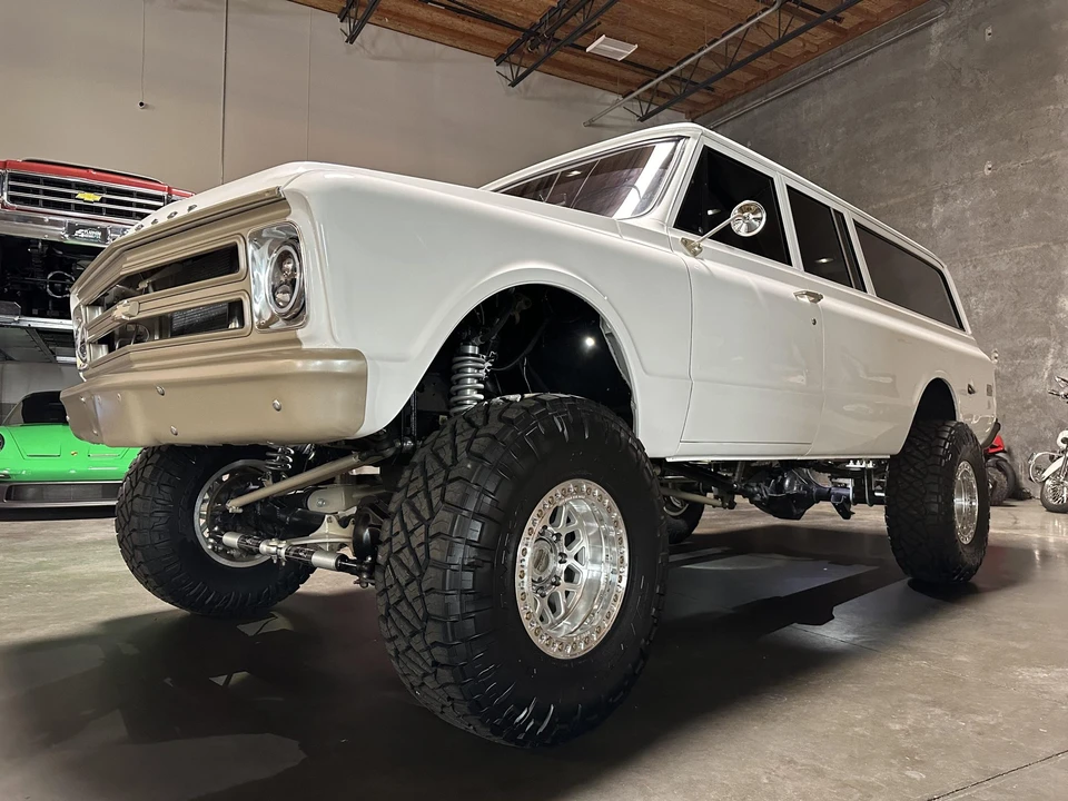 1969 Chevrolet Suburban 6th Gen - Image 3 of 31
