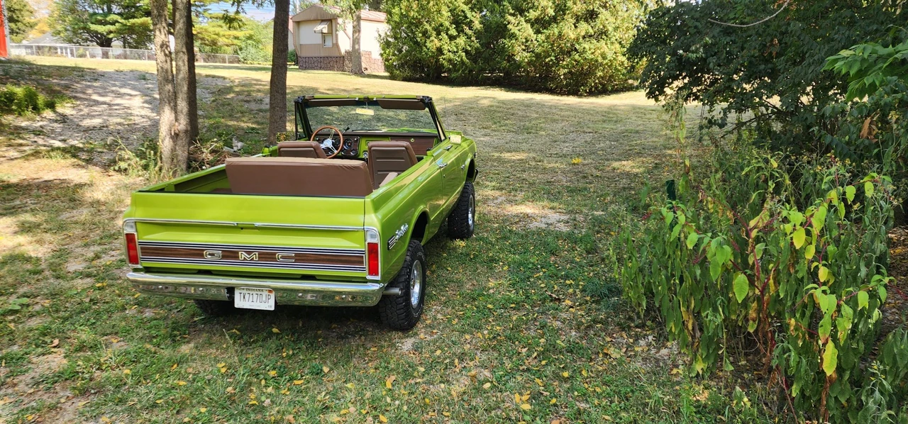 1970 GMC Jimmy 1st Gen - Image 16 of 31