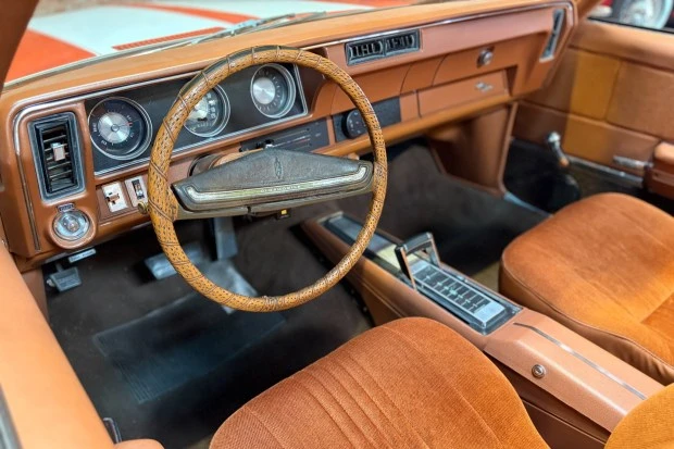 1970 Oldsmobile Cutlass Supreme - Image 5 of 8