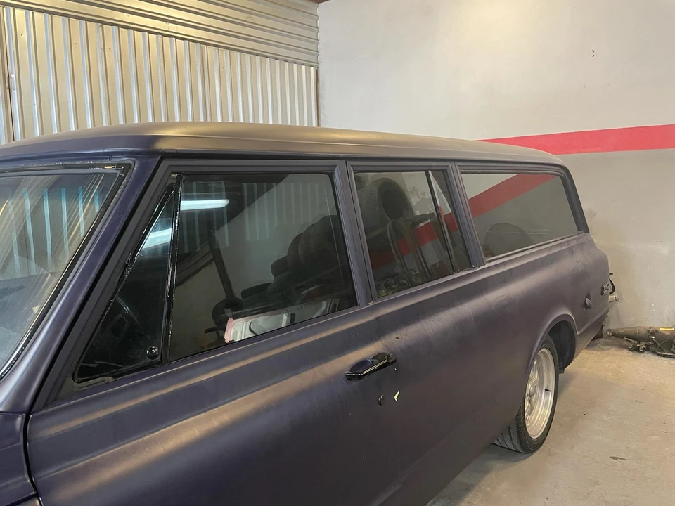 1971 GMC Suburban 6th Gen - Image 24 of 31