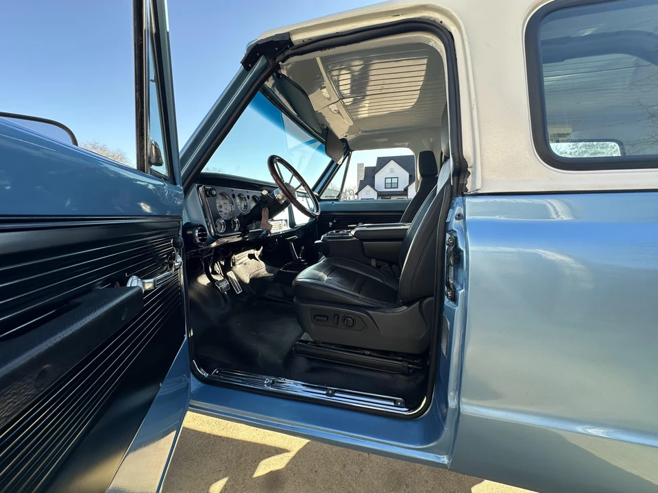 1972 GMC Jimmy 1st Gen - Image 25 of 31