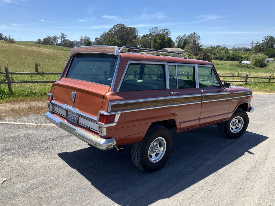 1974 Jeep SJ Wagoneer - Image 5 of 31