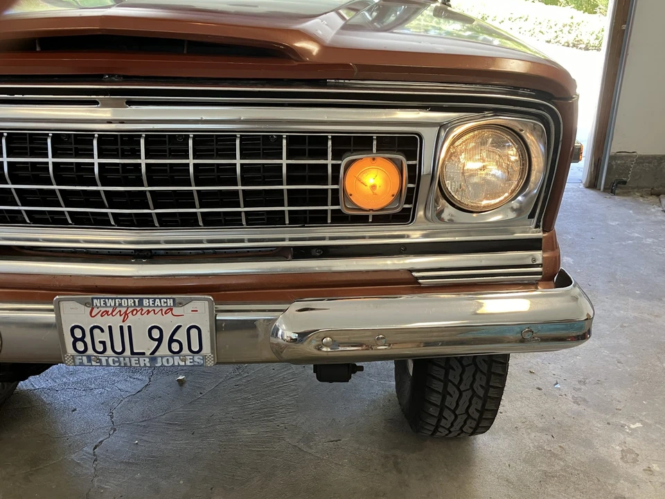 1974 Jeep SJ Wagoneer - Image 13 of 31