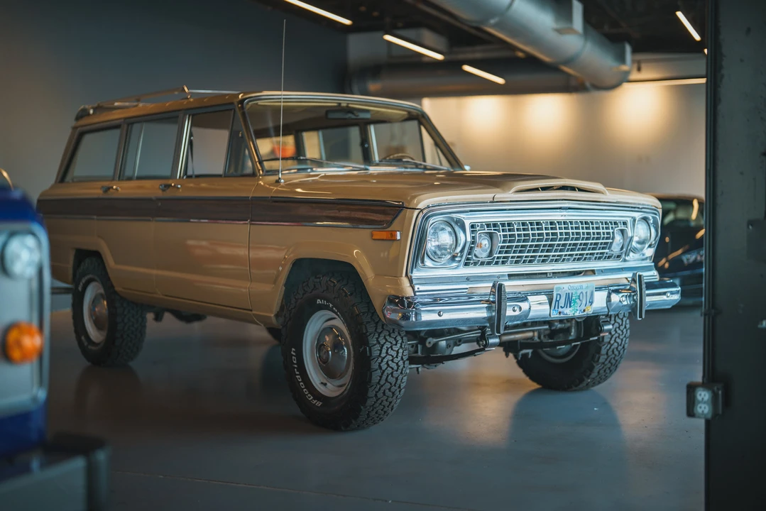 1976 Jeep SJ Wagoneer - Image 14 of 31