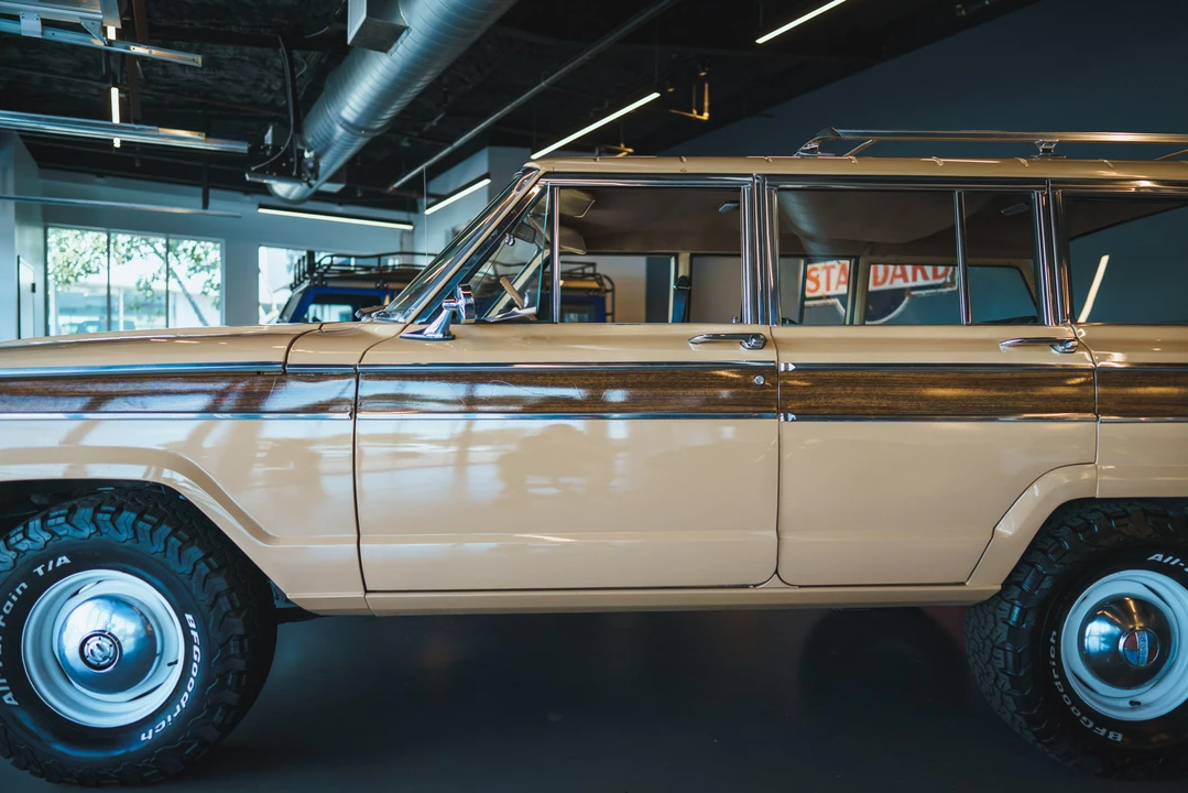 1976 Jeep SJ Wagoneer - Image 23 of 31